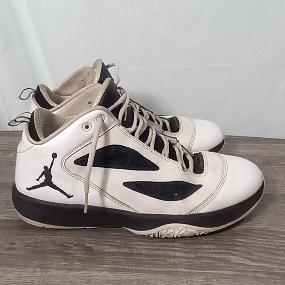 Air Jordan 2011 Quick Fuse White Black Basketball Shoes Size 11